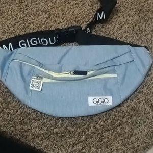 Fanny pack